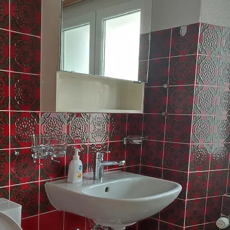 아파트 Haus Albula 2 *